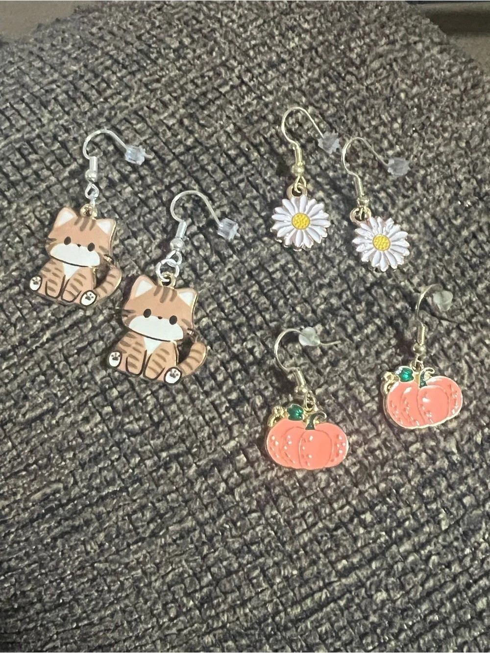 Charm Drop Earrings Set Orange & White Like New B298